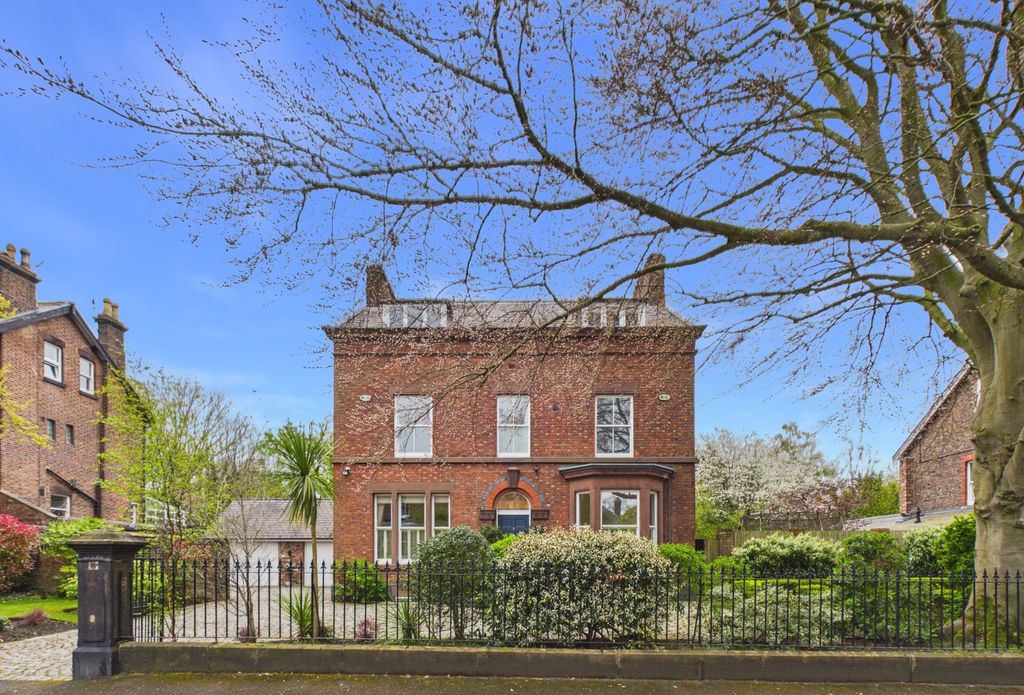 7 bed detached house for saleSalisbury Road, Cressington Park, Liverpool. L19