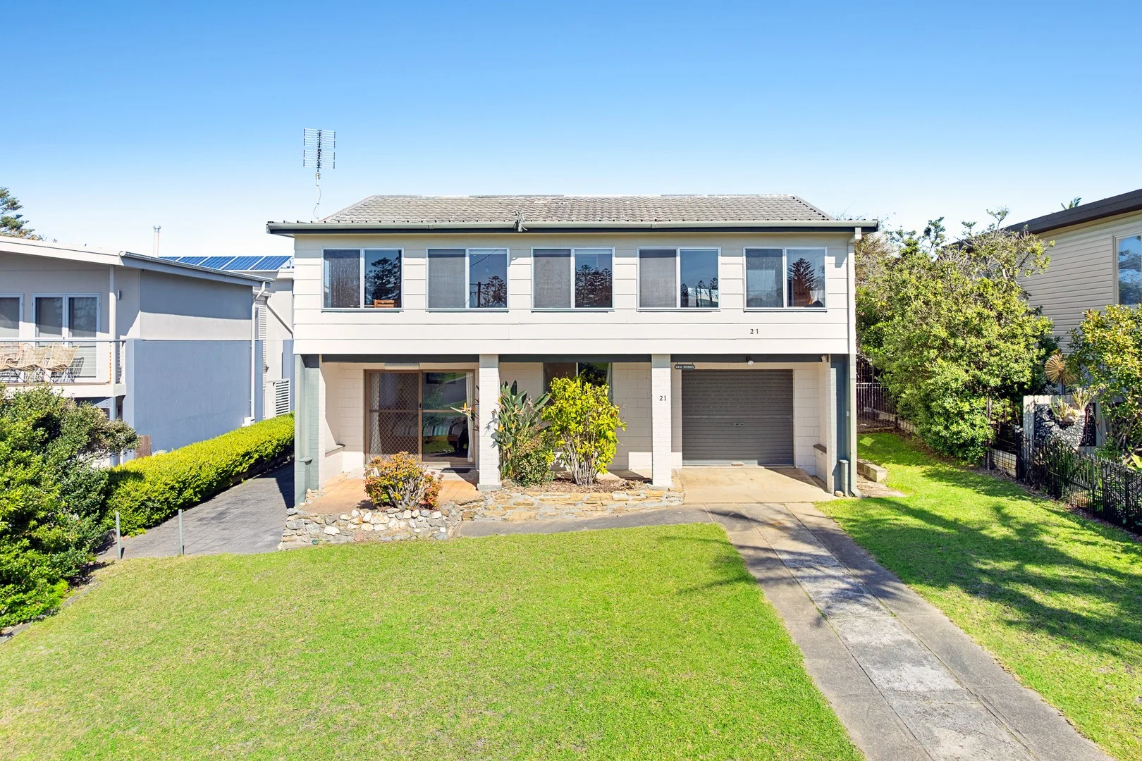 21 Beach Street, Tuross Head NSW 2537