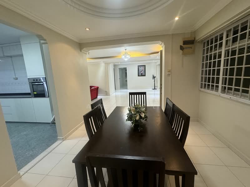 856E Tampines Street 82