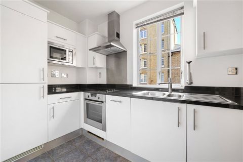 Castlereagh Street, London W1H