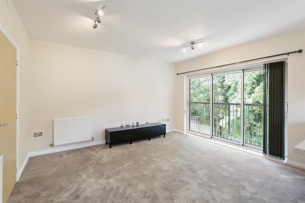 Additional image 3 of 2 bed flat for saleHighfield Road, Edgbaston B15