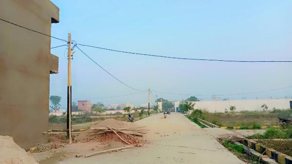 Gwalior Road, Agra