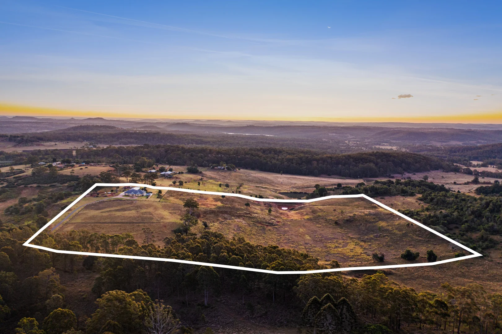 Additional image 37 of 'Balvaird' 9368 New England Highway, Geham QLD 4352