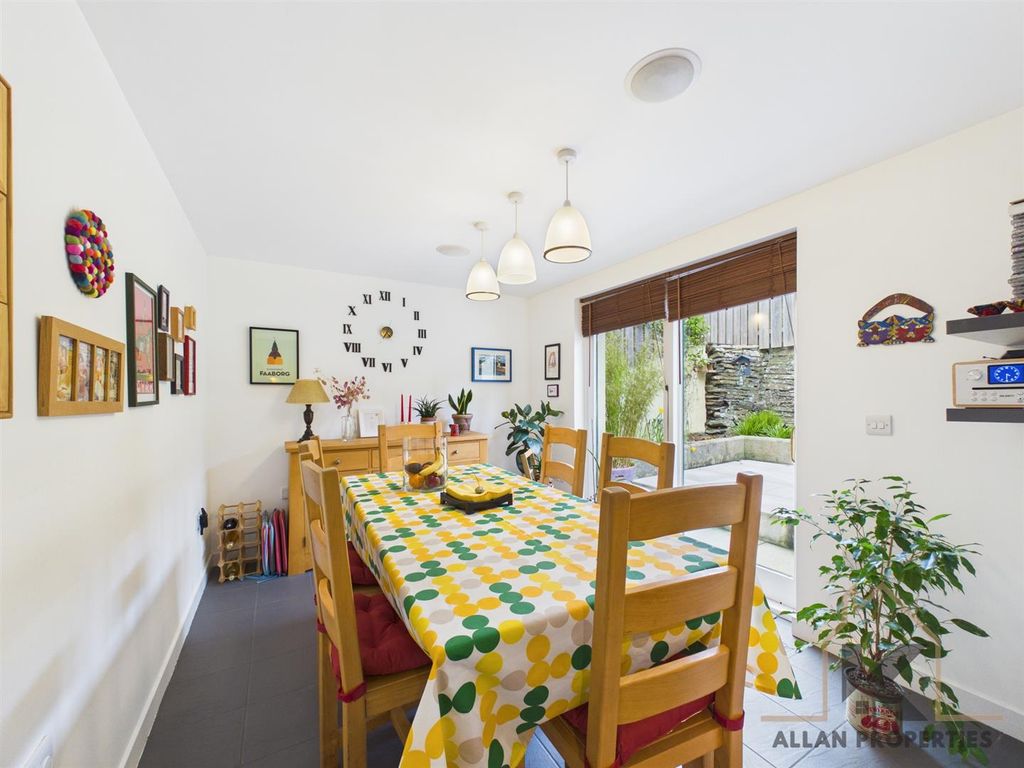 Additional image 7 of 3 bed semi-detached house for sale80 Victoria Street, Kirkwall, Orkney KW15