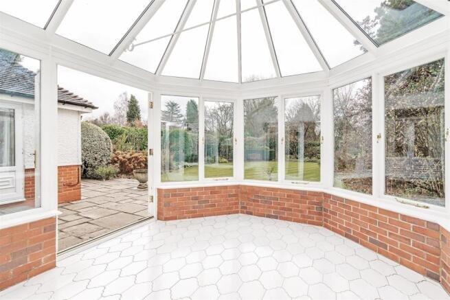 Warwick Road, Solihull, West Midlands, B91 photo 3