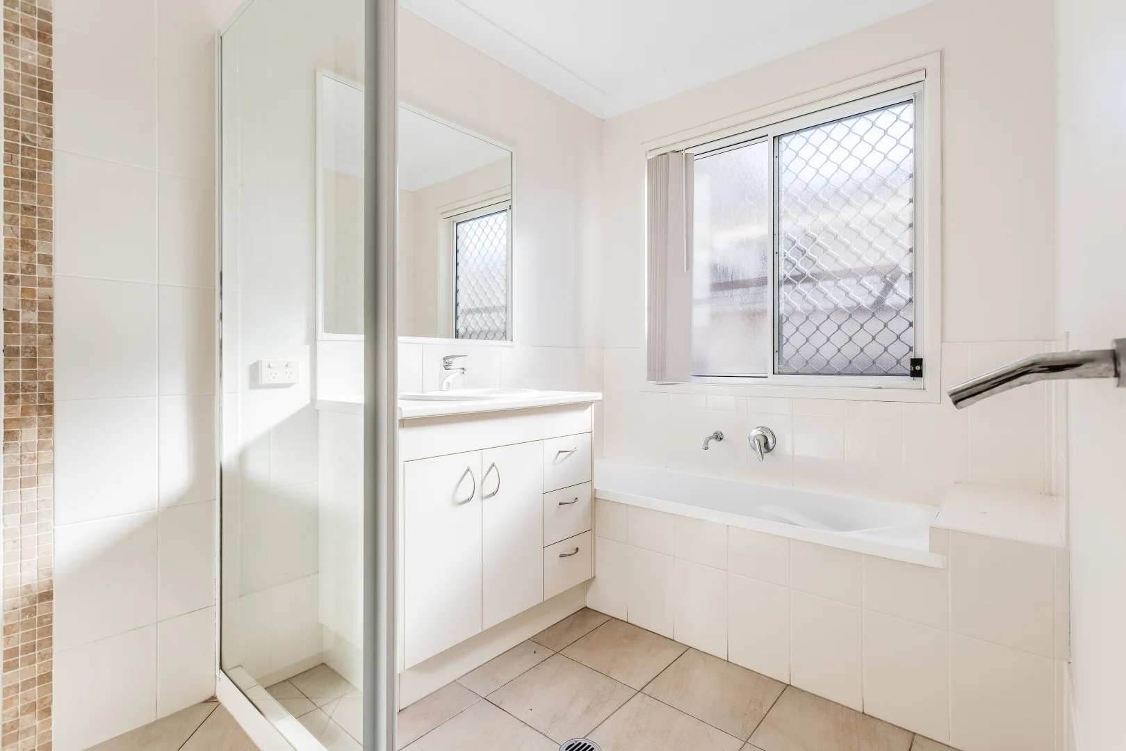 Additional image 13 of 32 Waterlilly Court, Rothwell QLD 4022