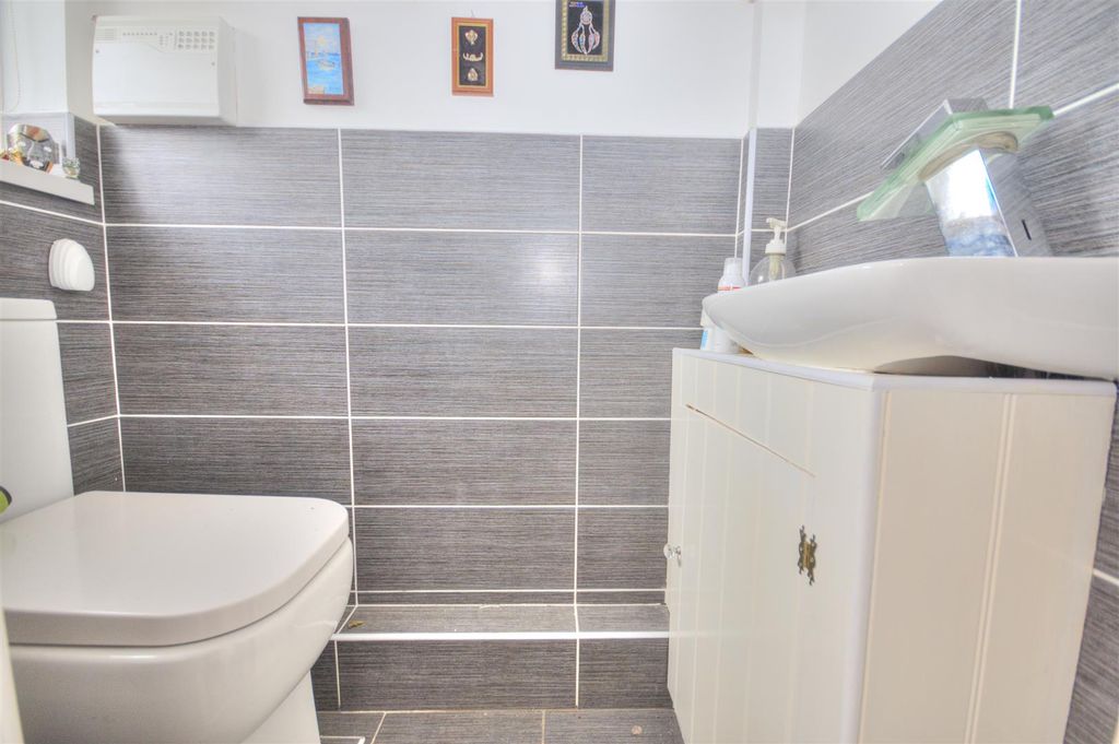 Additional image 13 of 3 bed detached bungalow for saleHolgate Park, Liverpool L23