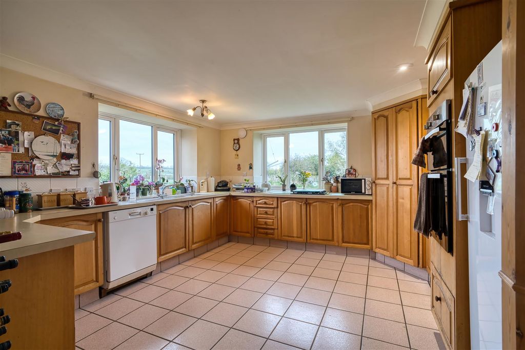 Additional image 5 of 5 bed farm for saleMoor Lane, Rodgrove, Wincanton BA9
