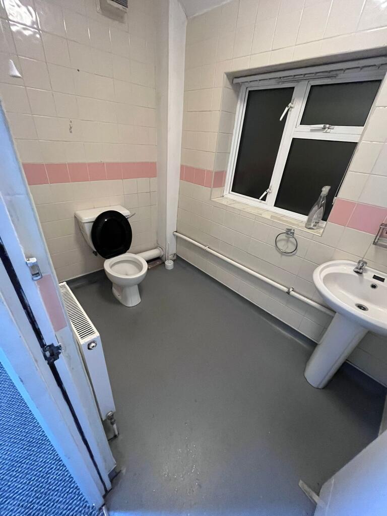Additional image 4 of Room Available In Warstock road, Warstock B14 