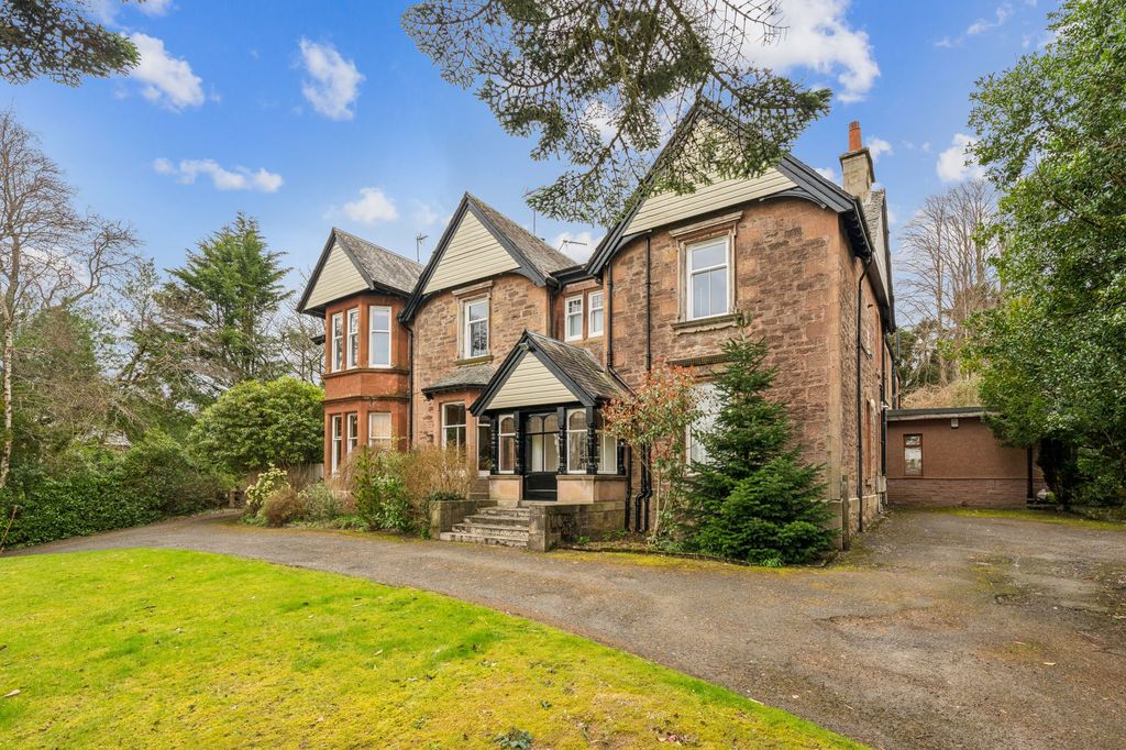3 bed flat for saleThe Crescent, Dunblane FK15