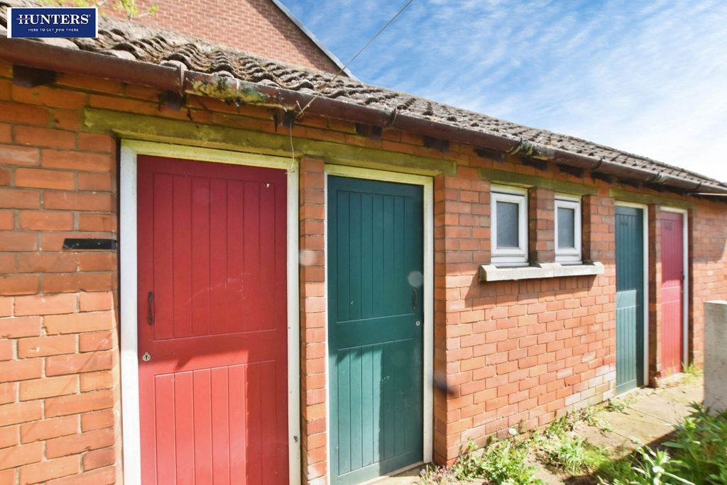 Additional image 16 of 2 bed flat for saleGrange Lane South, Scunthorpe DN16