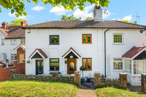 St. Dunstans Hill, Cheam, Sutton SM1