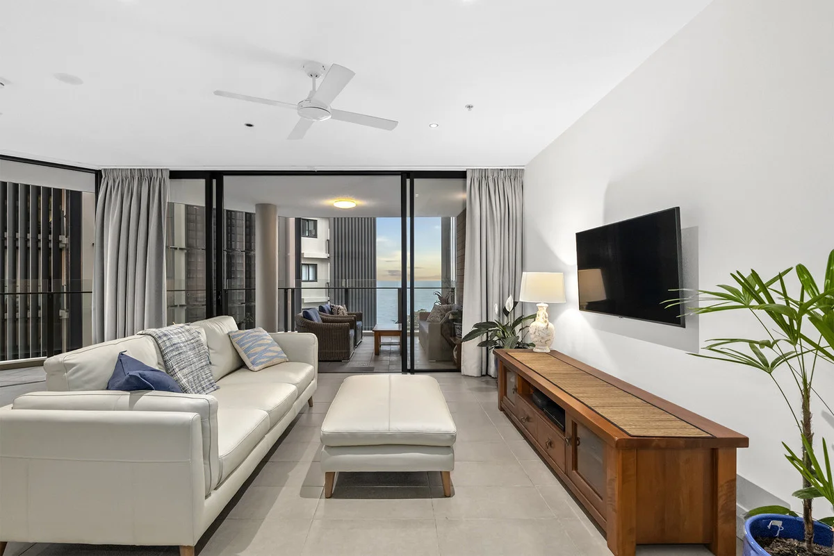 709/99 Marine Parade, Redcliffe QLD 4020 photo 5