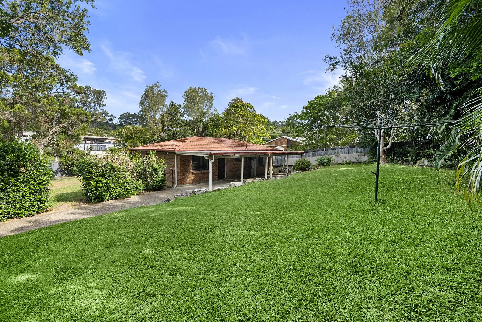 50 Avonmore Street, Edens Landing QLD 4207
