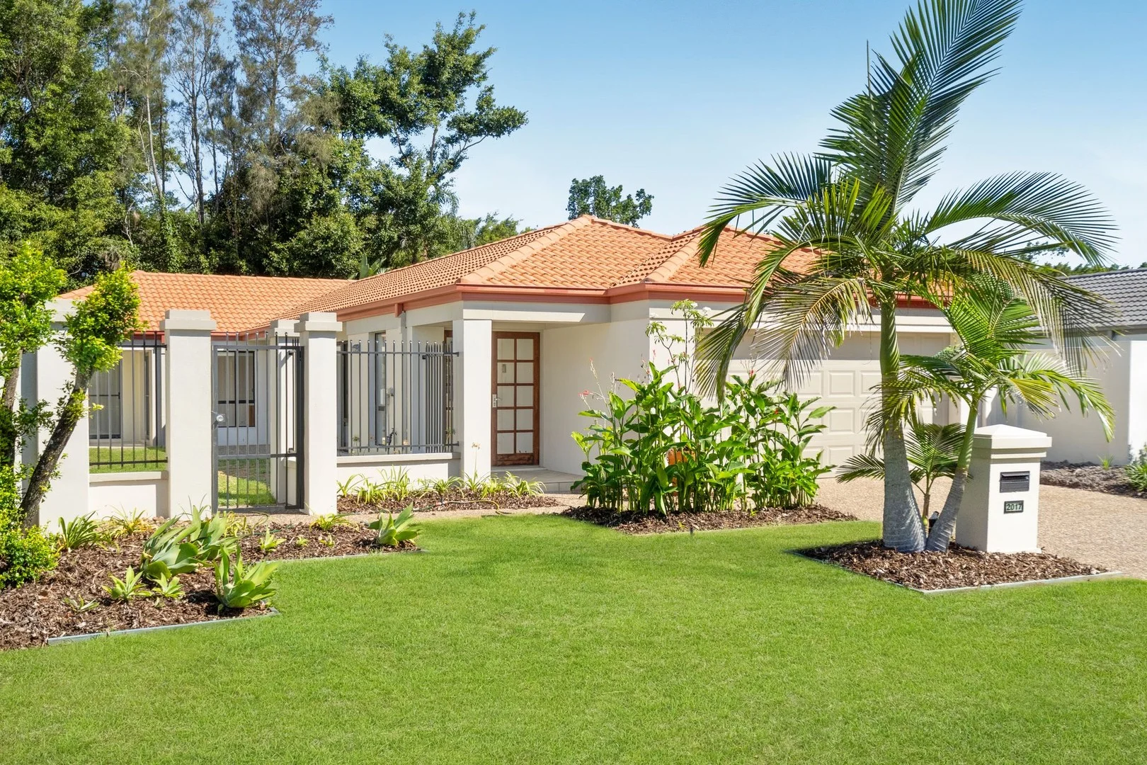 Additional image 6 of 2017 Gracemere Gardens Court, Hope Island QLD 4212