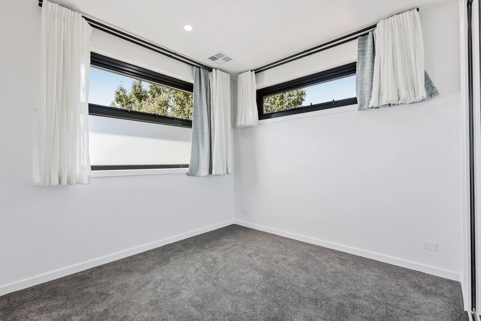 Additional image 10 of 8A Magnolia Avenue, Bentleigh East VIC 3165