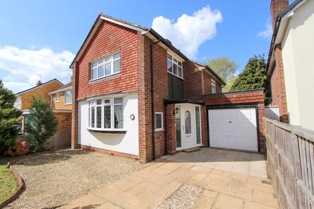 Park View Road, Four Oaks, B74
