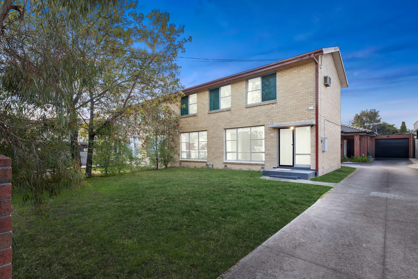 10 Pittosporum Grove, Doveton VIC 3177