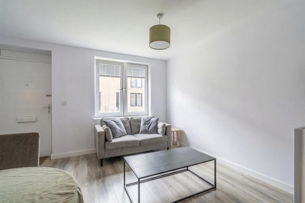Additional image 5 of 1 bed flat for saleFifth Avenue, York YO31