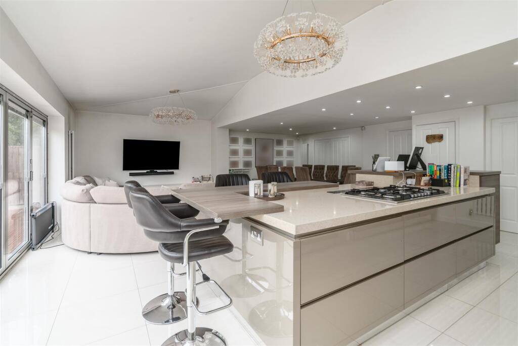 Additional image 3 of Radlow Crescent, Birmingham