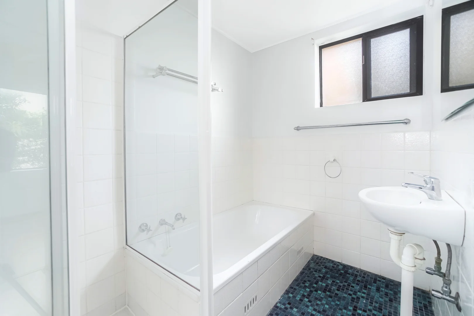 Additional image 4 of 2/6-8 Moani Avenue, Gymea NSW 2227
