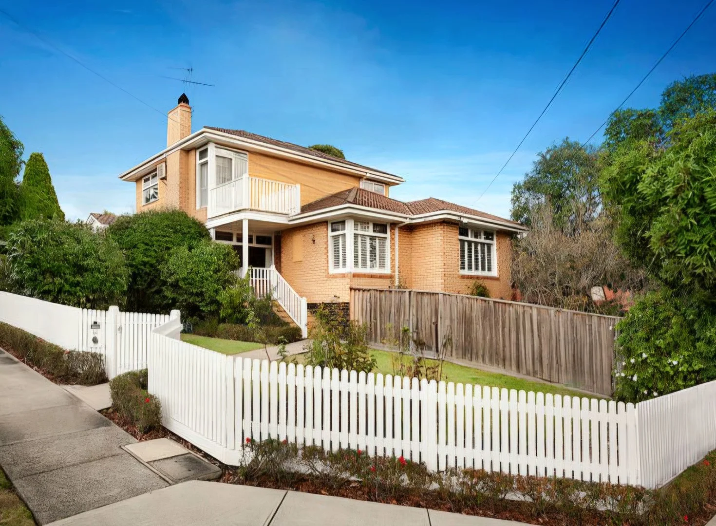 54 Saxonwood Drive, Doncaster East VIC 3109