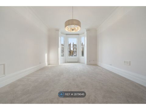Kidbrooke Park Road, London SE3