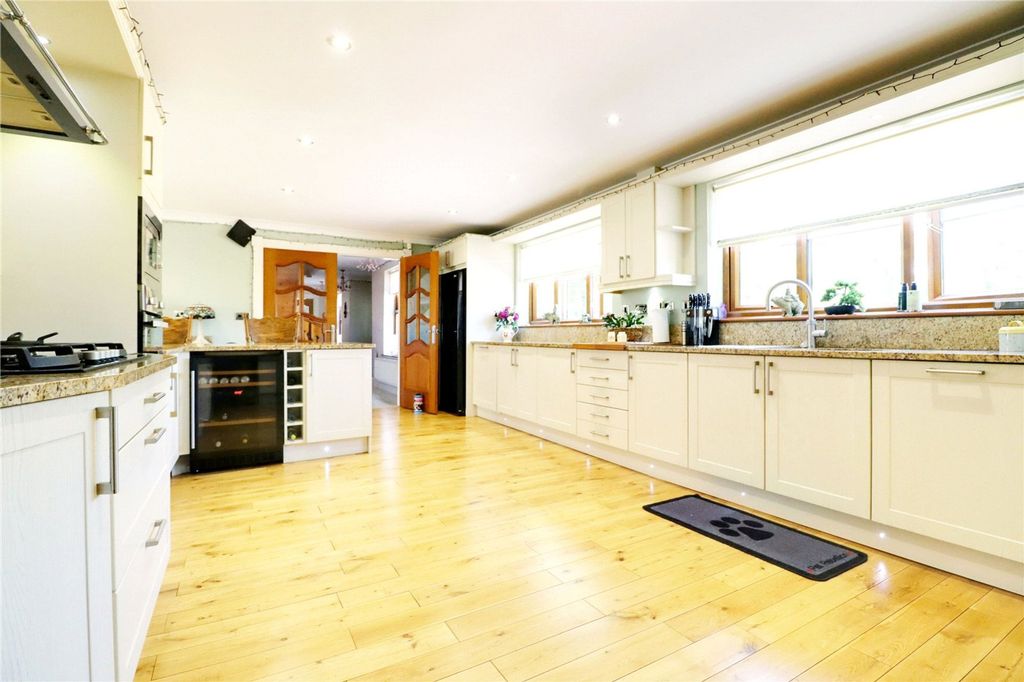 Additional image 19 of 6 bed detached house for saleGodnow Bridge, Crowle DN17