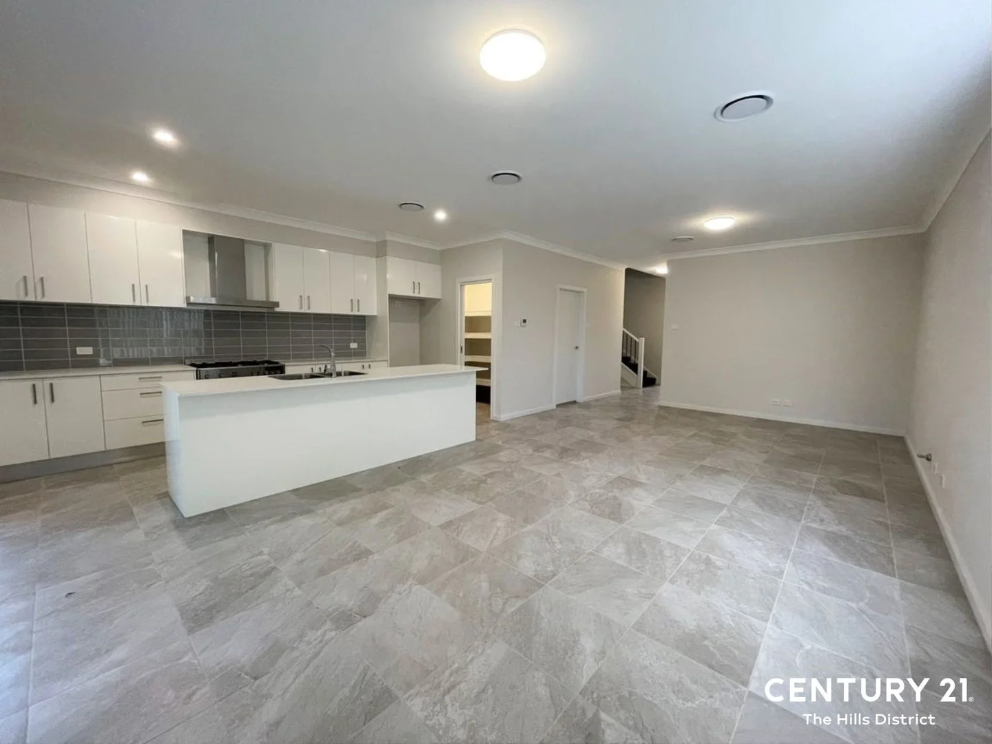 25 Parkland Avenue, Macquarie Fields NSW 2564
