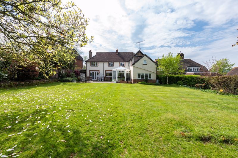 6 bed detached house for saleWonham Way, Gomshall GU5