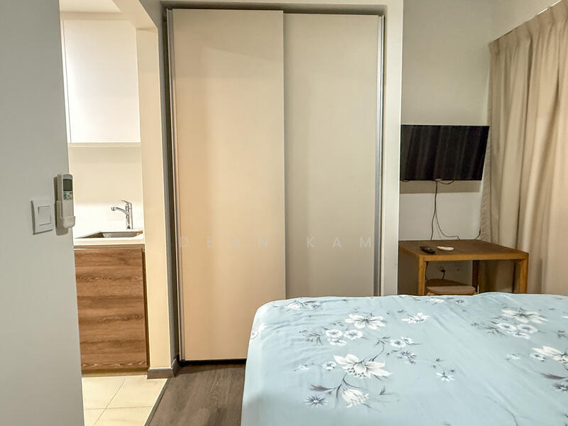 11 Fernvale Lane photo 3