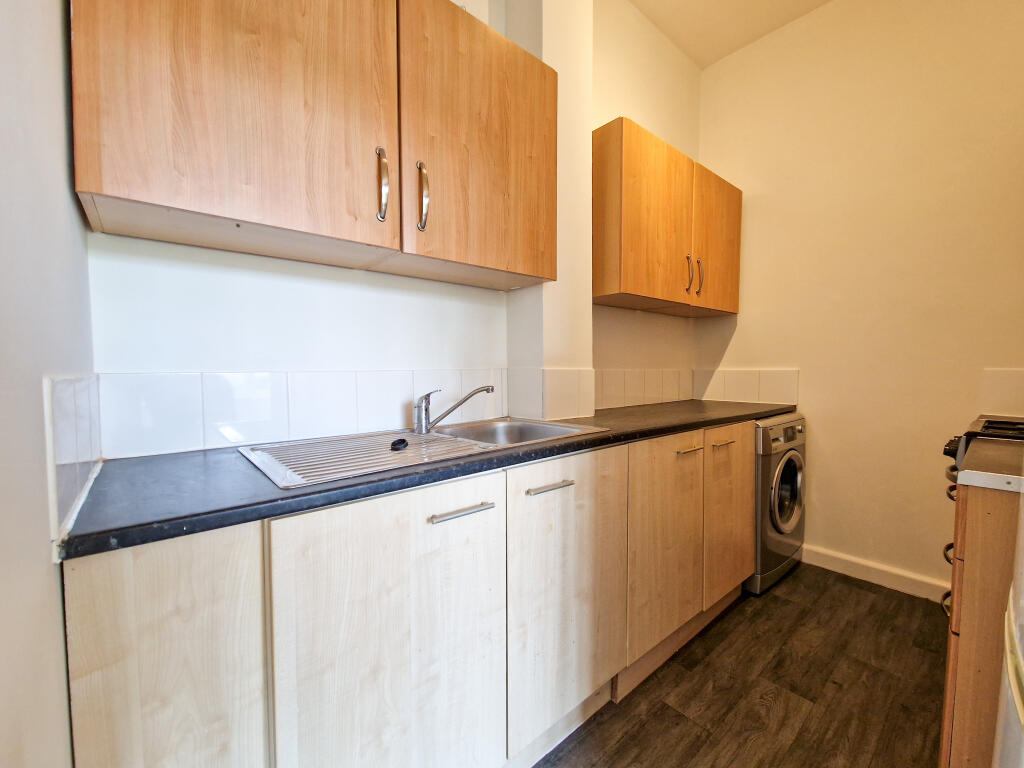 Salisbury Road Birmingham B13 k8JT photo 4