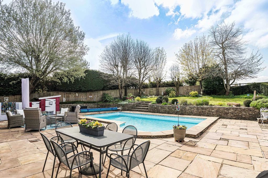 Additional image 31 of 4 bed detached house for saleWains Road, Daglingworth, Cirencester, Gloucestershire GL7