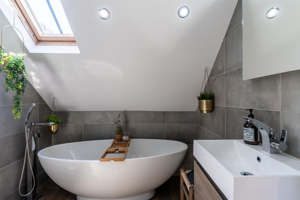 Additional image 42 of 4 bed detached house for saleOld Hay Lane, Sheffield S17