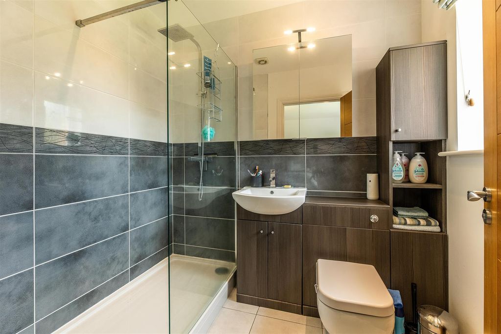 Additional image 15 of 5 bed detached house for saleNicker Hill, Keyworth NG12