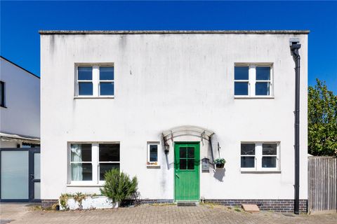 Worton Road, Isleworth TW7