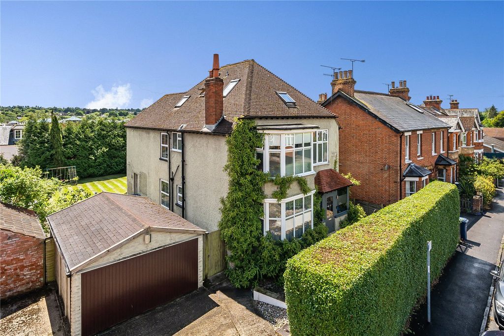 6 bed detached house for saleThorold Road, Farnham, Surrey GU9