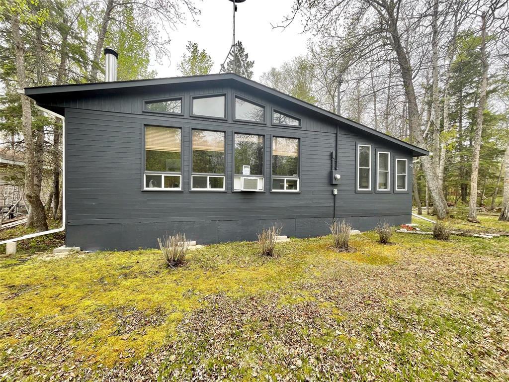 51 BREWSTER Drive