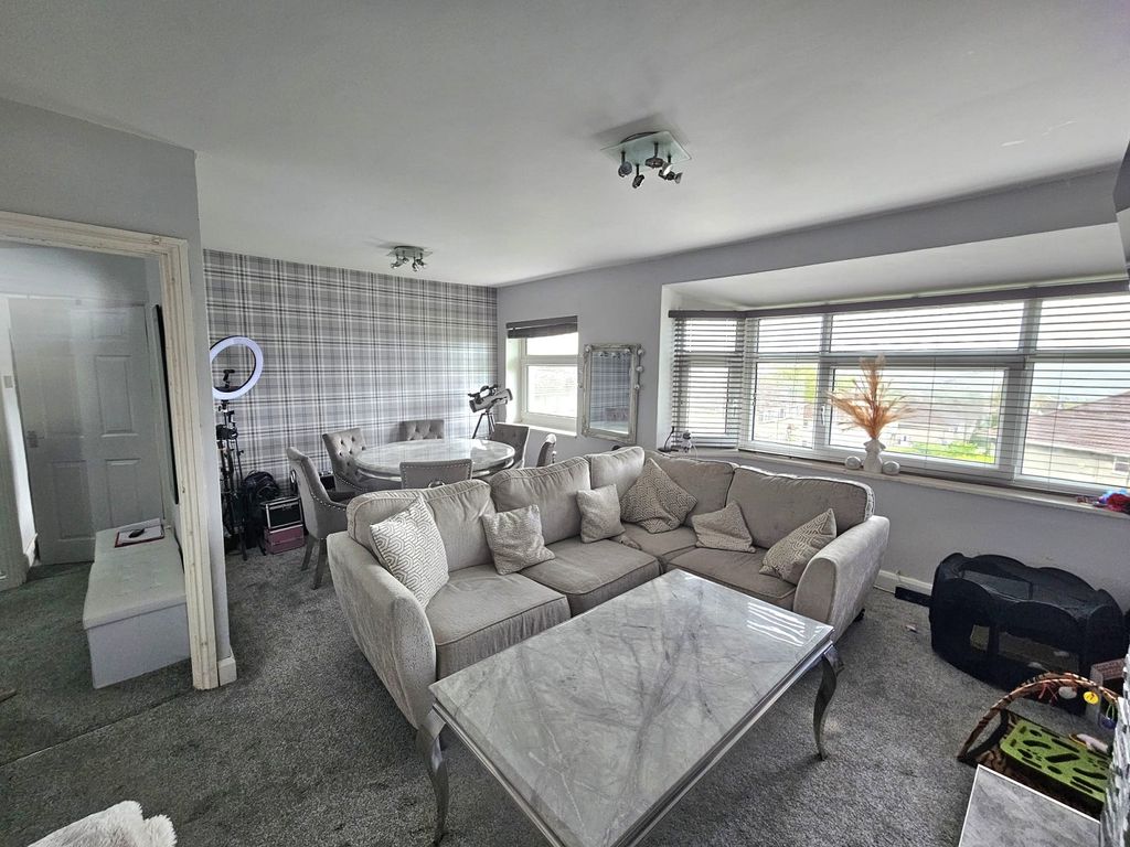 Additional image 3 of 2 bed flat for saleLime Grove, Neath, Neath Port Talbot. SA11