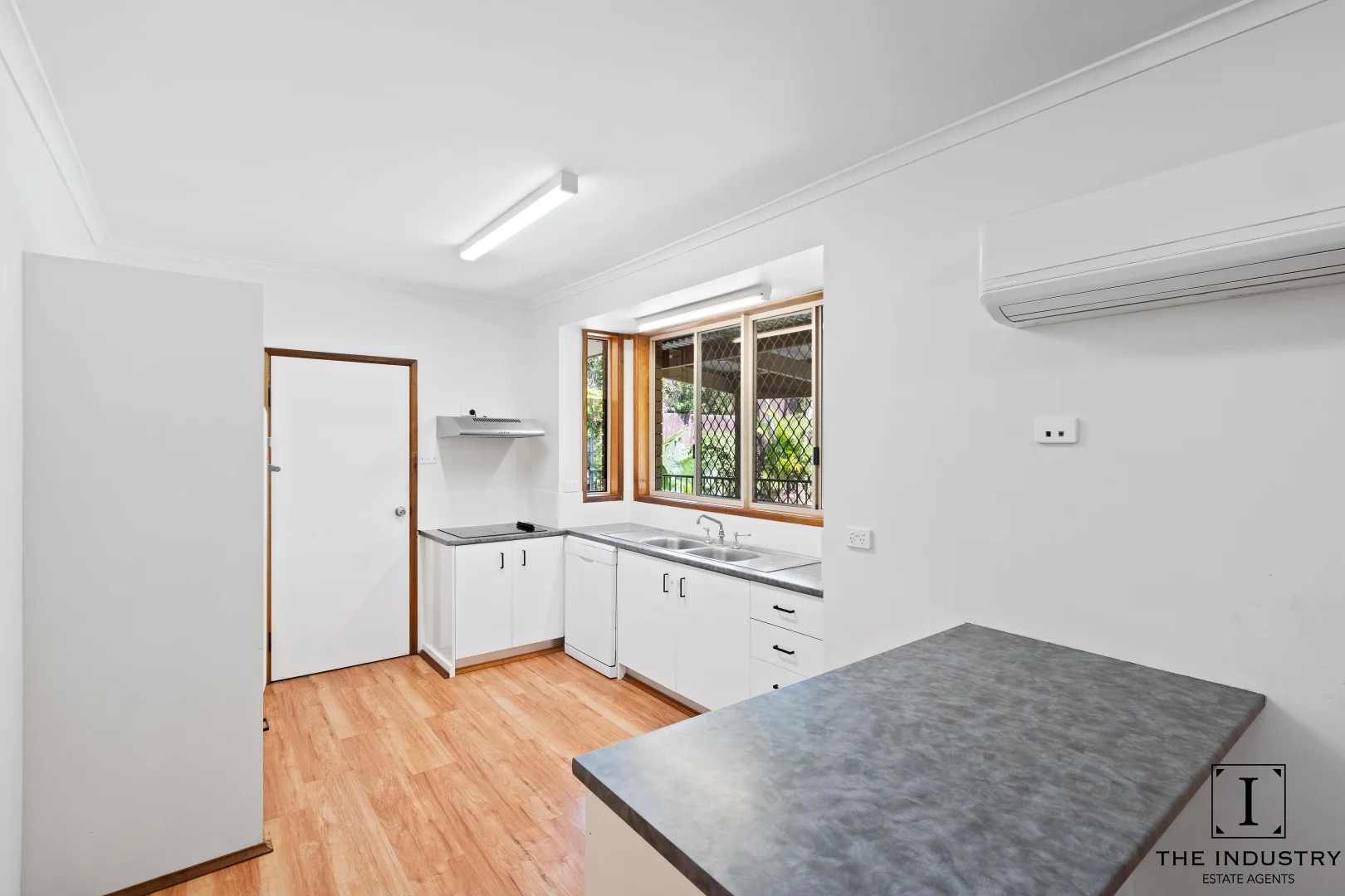 Additional image 5 of 11 Beaver Street, Clifton Beach QLD 4879
