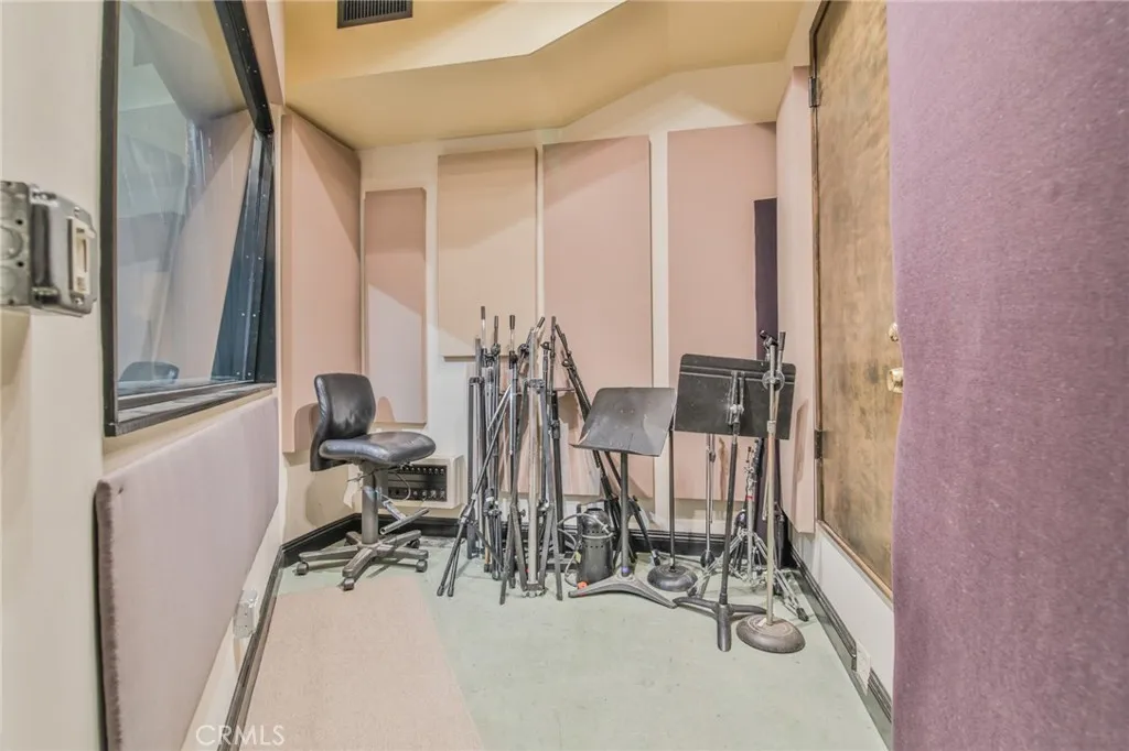 Additional image 85 of 5221 E Beverly Boulevard, Los Angeles, CA 90022