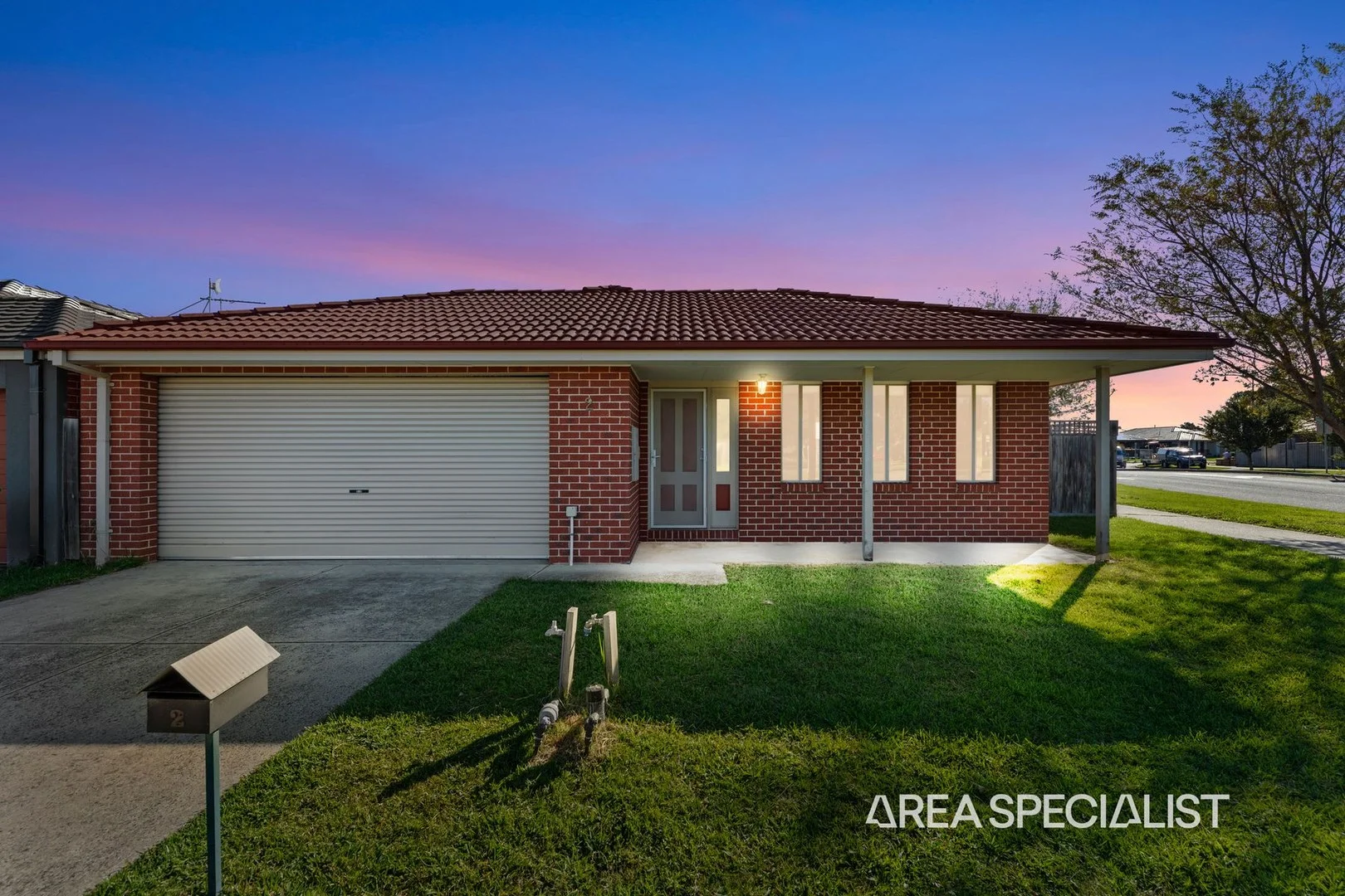 2 Weebill Way, Pakenham VIC 3810