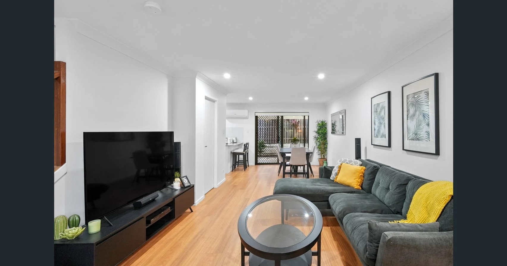 33/10 Spirit Street "Nottingham Residences", Parkinson QLD 4115