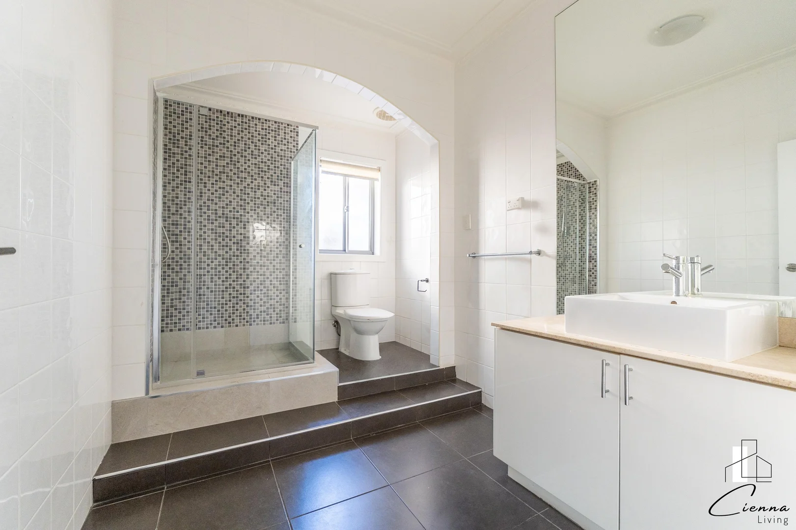 Additional image 11 of 62 Amalfi Drive, Surfers Paradise QLD 4217