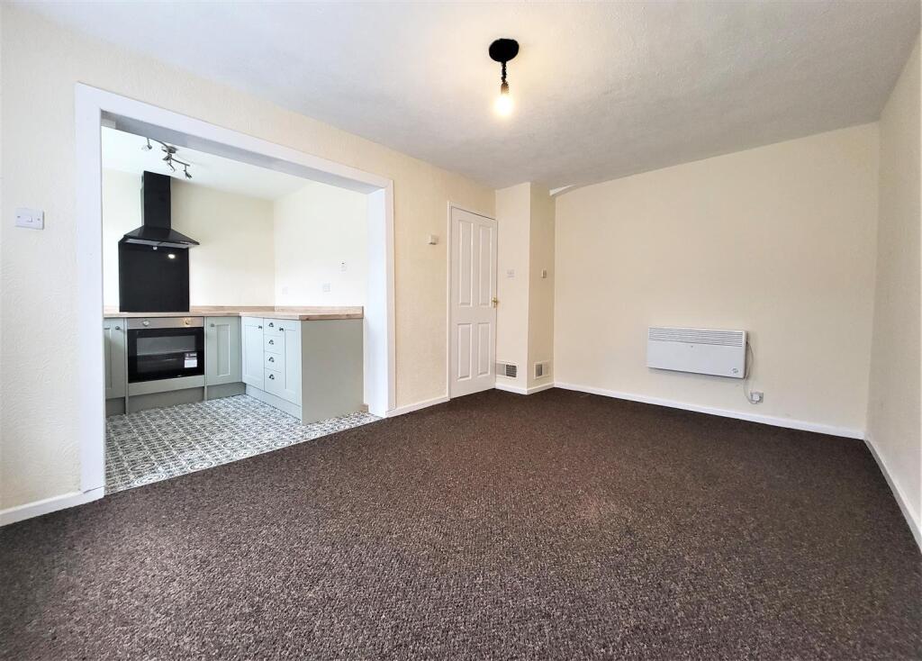 Additional image 3 of Vicarage Close, Birmingham, West Midlands, B42