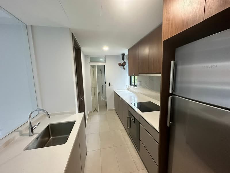 ✅⭐️ D05 – Rare Top Floor 4 Bedder | 1927 sqft | Free Shuttle Bus | Walk to MRT photo 3