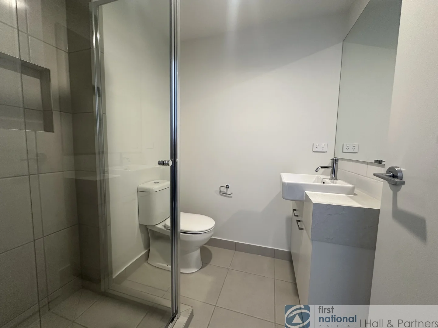 57 Tomatina Way, Berwick VIC 3806 photo 4