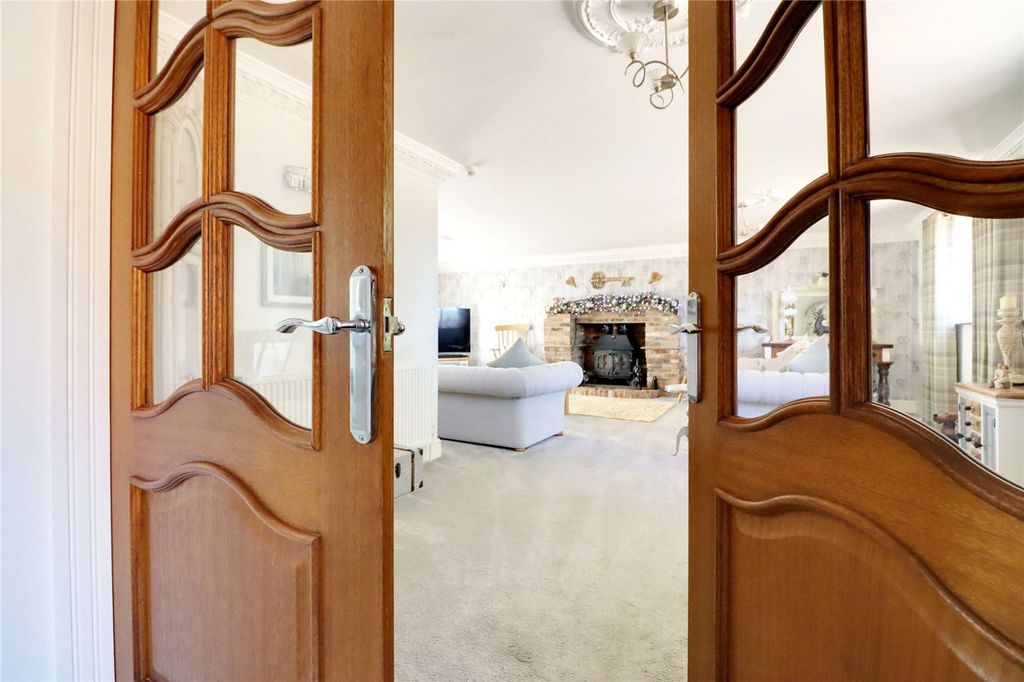 Additional image 10 of 6 bed detached house for saleGodnow Bridge, Crowle DN17