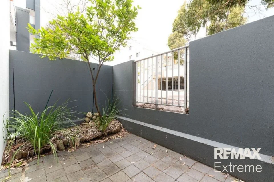 Additional image 3 of 1/2 Walsh Loop, Joondalup WA 6027