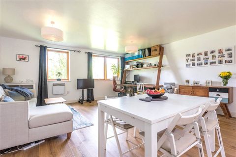 Roundwood Court, 3 Meath Crescent, Bethnal Green, London E2